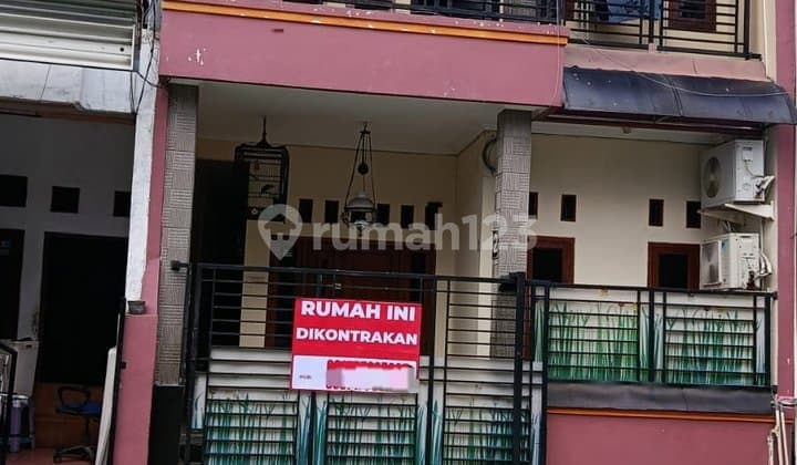 For Rent: Strategic, Move-in Ready House in Cempaka Putih