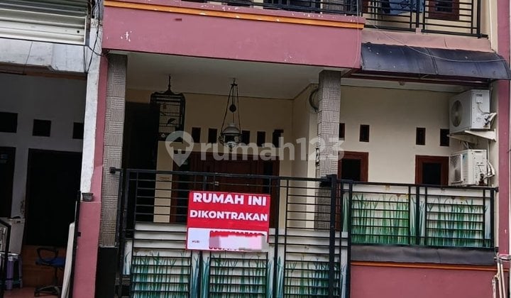 For Rent: Strategic, Move-in Ready House in Cempaka Putih