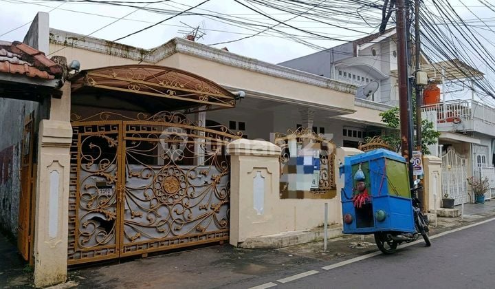 Strategic House for Sale, Ready to Occupancy in Cipinang