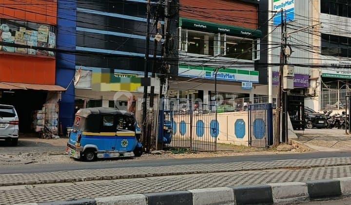 Disewakan Ruko Lebar Strategis Siap Huni di Ciledug Raya