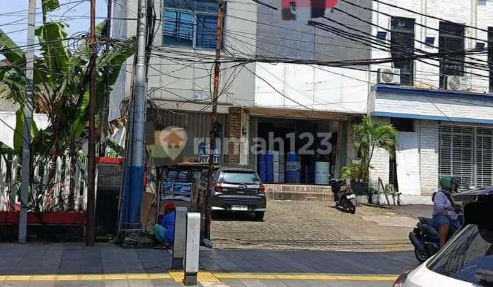 Disewakan Ruko Strategis Siap Huni di Rawamangun Jakarta Timur