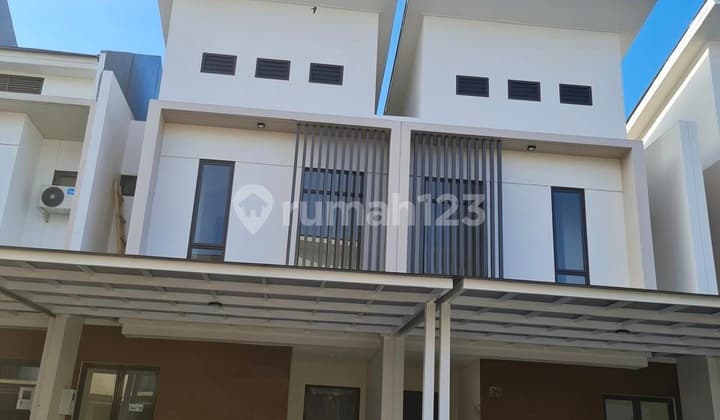 Shinano JGC 2-Story House