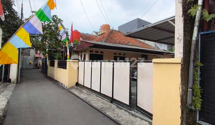 Rumah 1 Lantai Halaman Luas bisa untuk Home Industri Dekat Kiara Artha Park Bandung