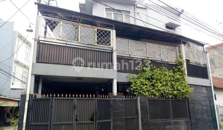 RUMAH 2,5 LANTAI LOKASI STRATEGIS DEKAT GEDUNG SATE BANDUNG