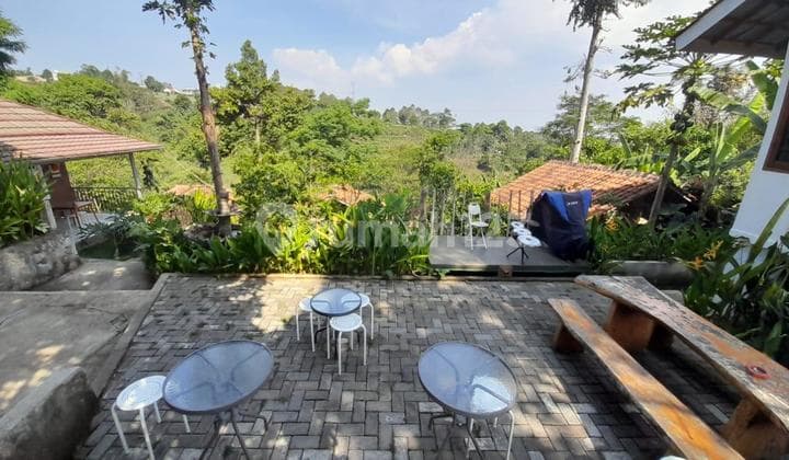Lahan 4000M² di Cipageran, Bonus Cafe Fully-Furnished