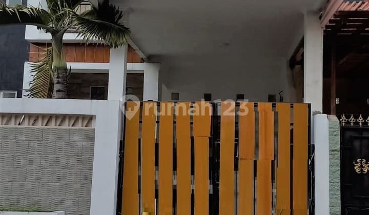 Rumah Jual 2 Lantai di Raffles Hills Cibubur