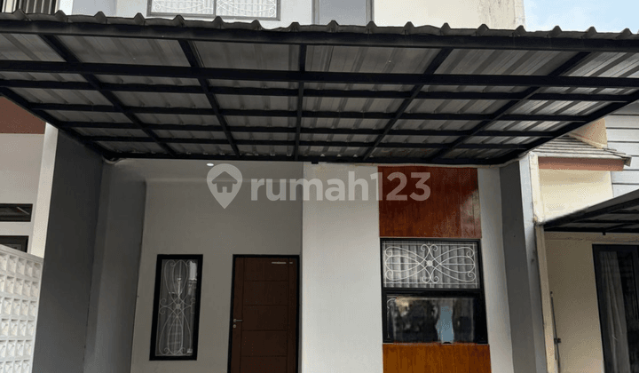 Rumah 2 Lantai Bagus, Siap Huni, di Legenda Wisata