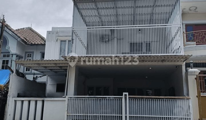 Rumah Sewa Bagus Siap Huni di Legenda Wisata