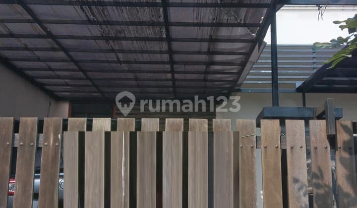 Rumah Bagus 2 Lantai Di Bukit Golf, Negoable