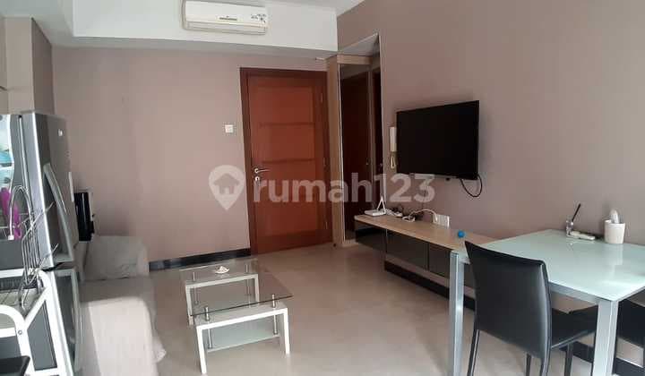 Disewakan Unit Royal Apartemen Mediterania Garden Residence Tanjung Duren Kondisi Furnished Tipe 2BR+ Lokasi Strategis Dan Middle Floor