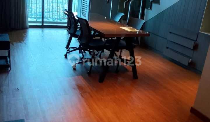 Rent Unit at Neo Soho Podomoro City Avenue Type and High Floor