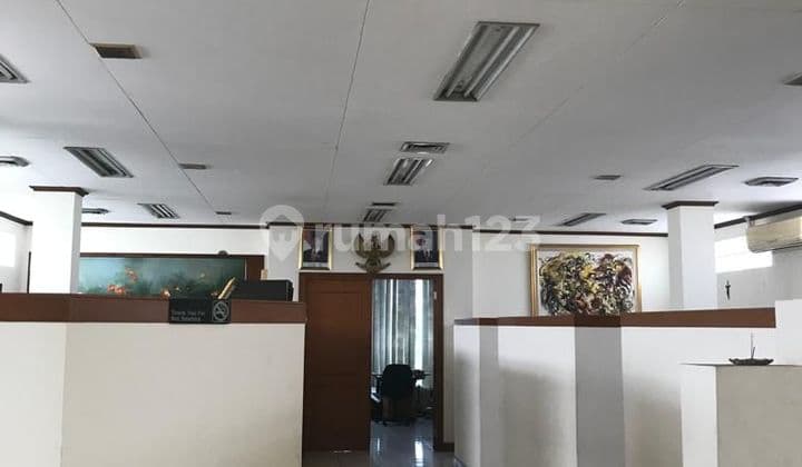 Dijual gedung dicideng roxy jakpus