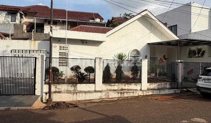Dijual Rumah Bagus Jl. Merpati Sektor 1 Jakarta Selatan
