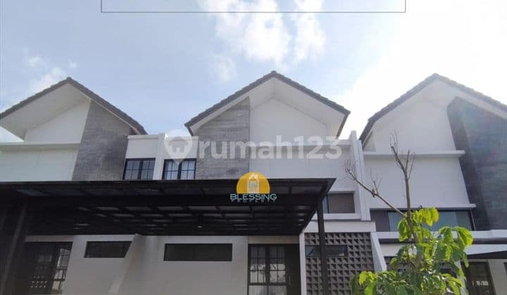 Rumah 2 Lantai Full Furnished Siap Huni di Perumahan The Miles Semarang