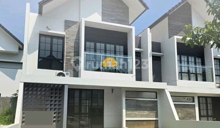 Rumah Bersih Siap Pakai Di Perumahan The Miles Bsb Semarang