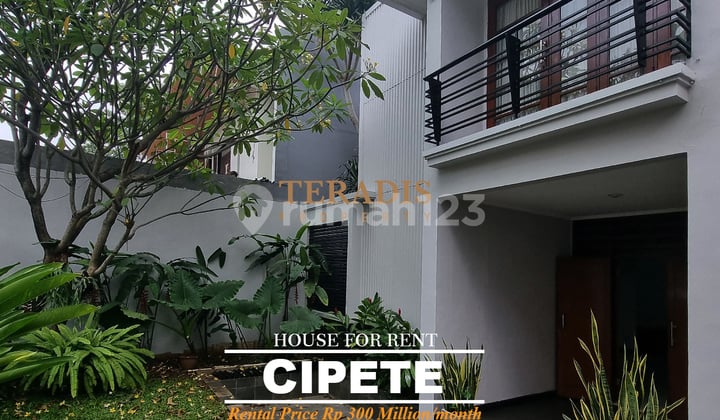 DI SEWAKAN RUMAH COZY DI WILAYAH CIPETE JAKARTA SELATAN