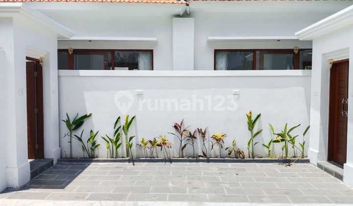 Disewakan Villa Baru Di Dekat Pantai Kedungu