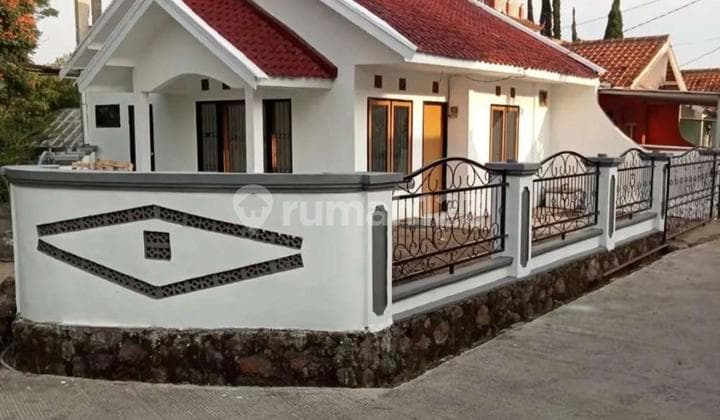 DIJUAL RUMAH 1 LANTAI HALAMAN LUAS NYAMAN SIAP HUNI SARIWANGI HOOK LOKASI STRATEGIS
