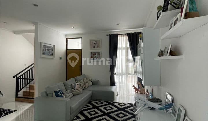 Dijual Rumah Siap Huni di Gardenia Residence Gegerkalong Bandung Semi Furnished