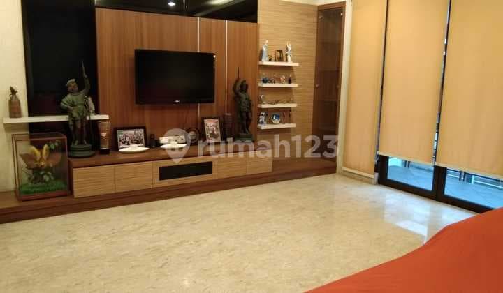 FOR SALE, COMFORTABLE READY-TO-OCCUPY HOUSE IN SUDIRMAN TOWN HOUSE, SUDIRMAN BANDUNG, FULLY FURNISHED LUXURIOUS RESIDENCE, SAFE AND COMFORTABLE, STRATEGIC LOCATION