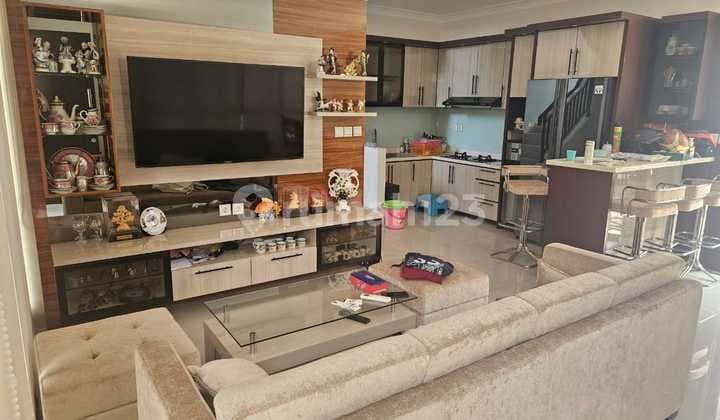 FOR SALE PODOMORO AMAGRIYA BANDUNG HOUSE SEMI-FURNISHED COMFORTABLE AND WELL-MAINTAINED RESIDENCE STRATEGIC LOCATION AND EASY ACCESS