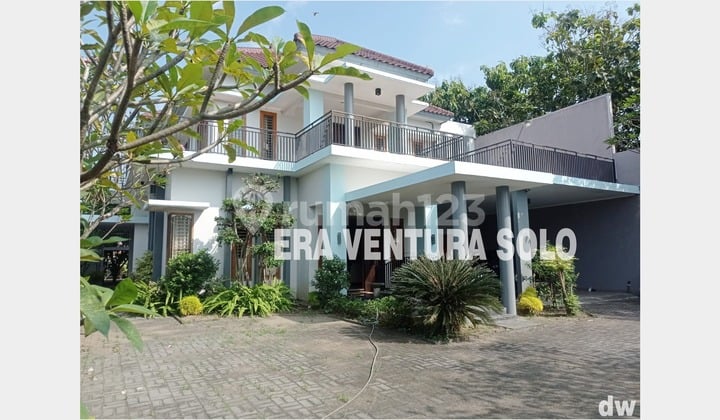 Rumah Mewah Siap Huni Kawasan Bandara