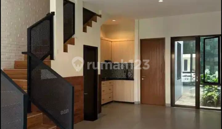 New Modern 2-Story Ready-to-Occupy House in BSD Housing Area Land Area 80 Price 1 Billion IDR