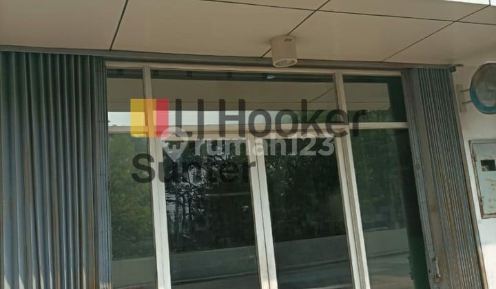 Ruko di Central 88 ( Kemayoran , Jakarta Pusat )yang siap untuk langsung digunakan Ruko di Central 88 ( Kemayoran , Jakarta Pusat )yang siap untuk langsung digunakan