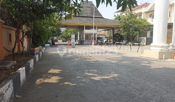 Rumah Town House di Gading Grande Residen