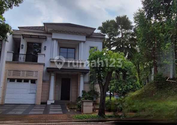 8.3m Jadeite Rumah Utara-barat Hoek Taman Depan Taman