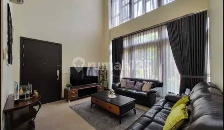 8.9m Nava Park Rumah Semi Furnished Utara 3lantai