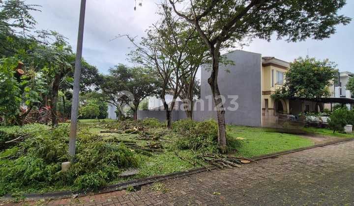 13.5jt Foresta Kavling Hoek Taman 340m Selatan-barat