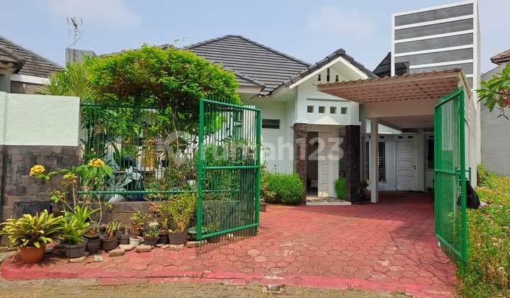 4.45m Kencana Loka Rumah Depan Taman Shm