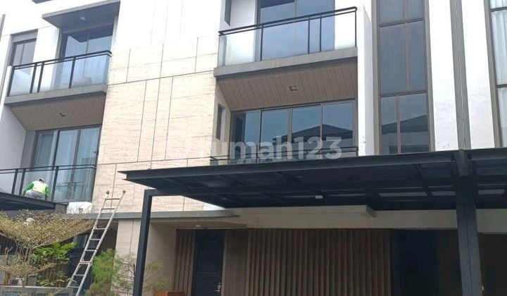 Rumah di Zora Bsd City (Jl)