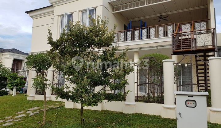 Hoek House in a luxurious location at Sheffield Greenwich Park 2 Floors Nice South (CH)