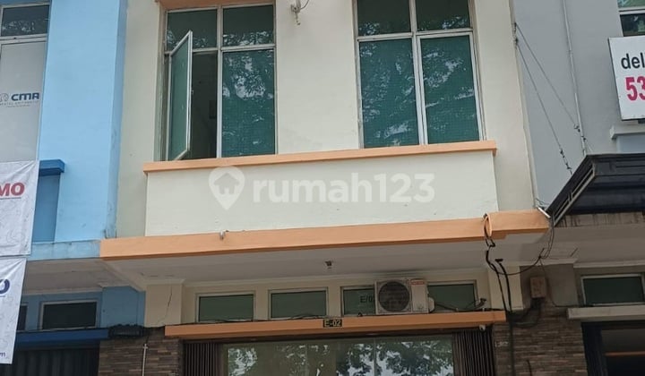 Ruko 3 lantai rapi di Ruko Tol Boulevard BSD City Bagus siap pakai