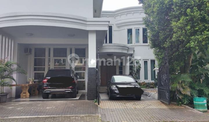Rumah cantik di Giri Loka BSD City 2 Lantai SHM Bagus