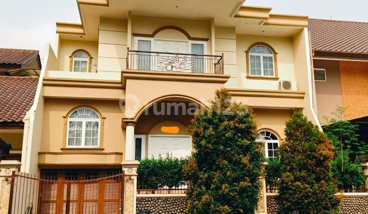 Rumah di Puspita Loka BSD City 2 Lantai SHM Bagus