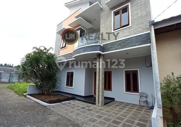 Dijial Rumah Bintaro Crown Residence Ciputat Tangsel