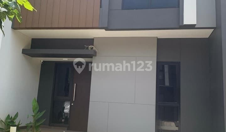 New 2-Story House Ready for Rent at Summarecon Crown Gading