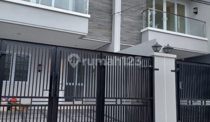 Rumah Minimalis Bebas Banjir Dekat Mall Central Park