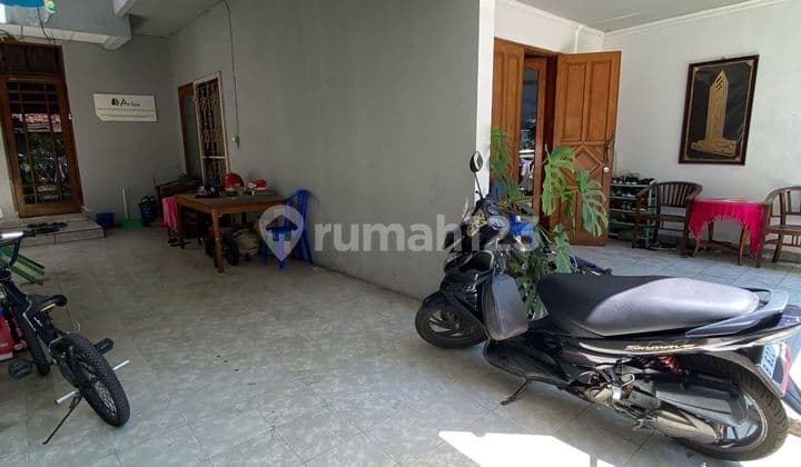 Rumah Bahan Hitung Tanah Siap Huni di Jakarta Selatan