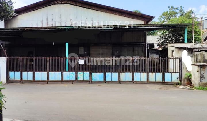 Warehouse for Rent 2 Floors Wide in Kebayoran Lama, South Jakarta