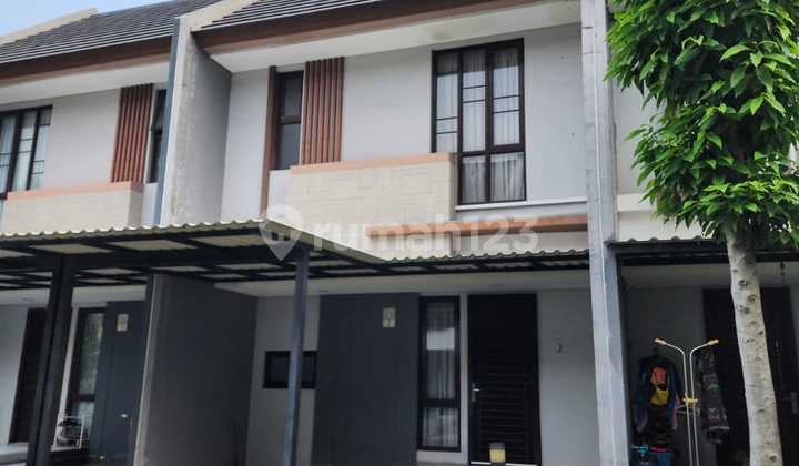 RUMAH CANTIK DI MOZIA BSD 2 LANTAI RAPIH SIAP HUNI LOKASI BAGUS