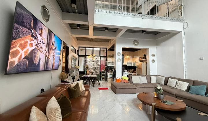 Rumah Cakep 2 Lantai Siap Huni Lokasi Strategis di BSD Nusaloka