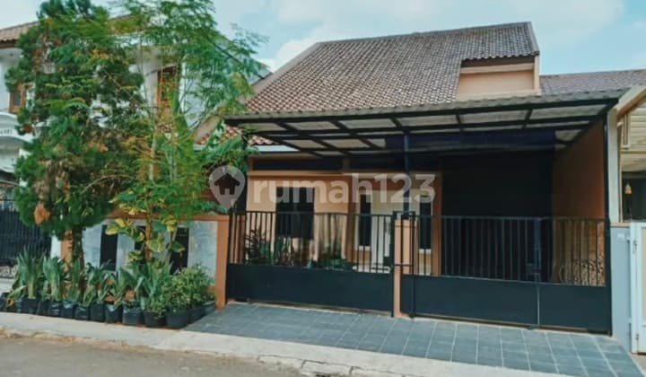 RUMAH CANTIK MINIMALIS DI BSD KENCANA LOKA 1,5 LANTAI SIAP HUNI