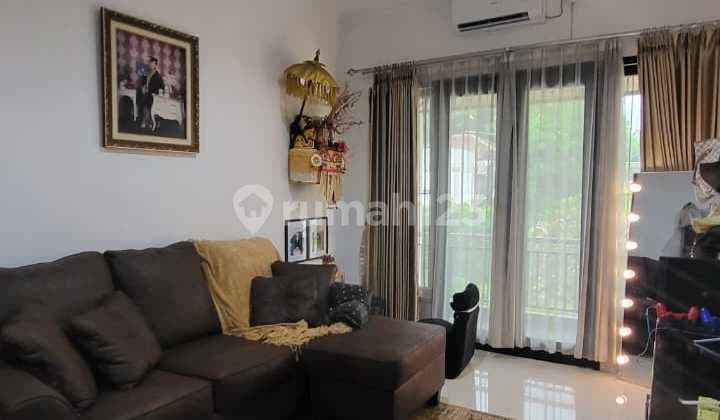 Rumah Cantik di Bsd 2 Lantai Semi Furnish Siap Huni Lokasi Bagus