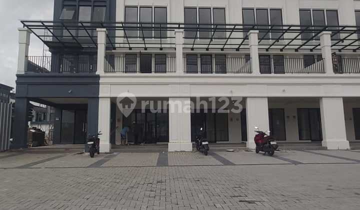 Ruko 3 Lantai di Gading Serpong Bangunan Mewah Lokasi Strategis