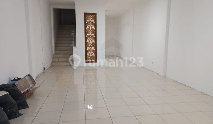 Ruko 2 Lantai di daerah Kemang Jakarta Selatan
