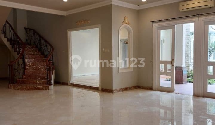 2 Lantai Bagus Semi Furnished Pondok Indah Jakarta Selatan